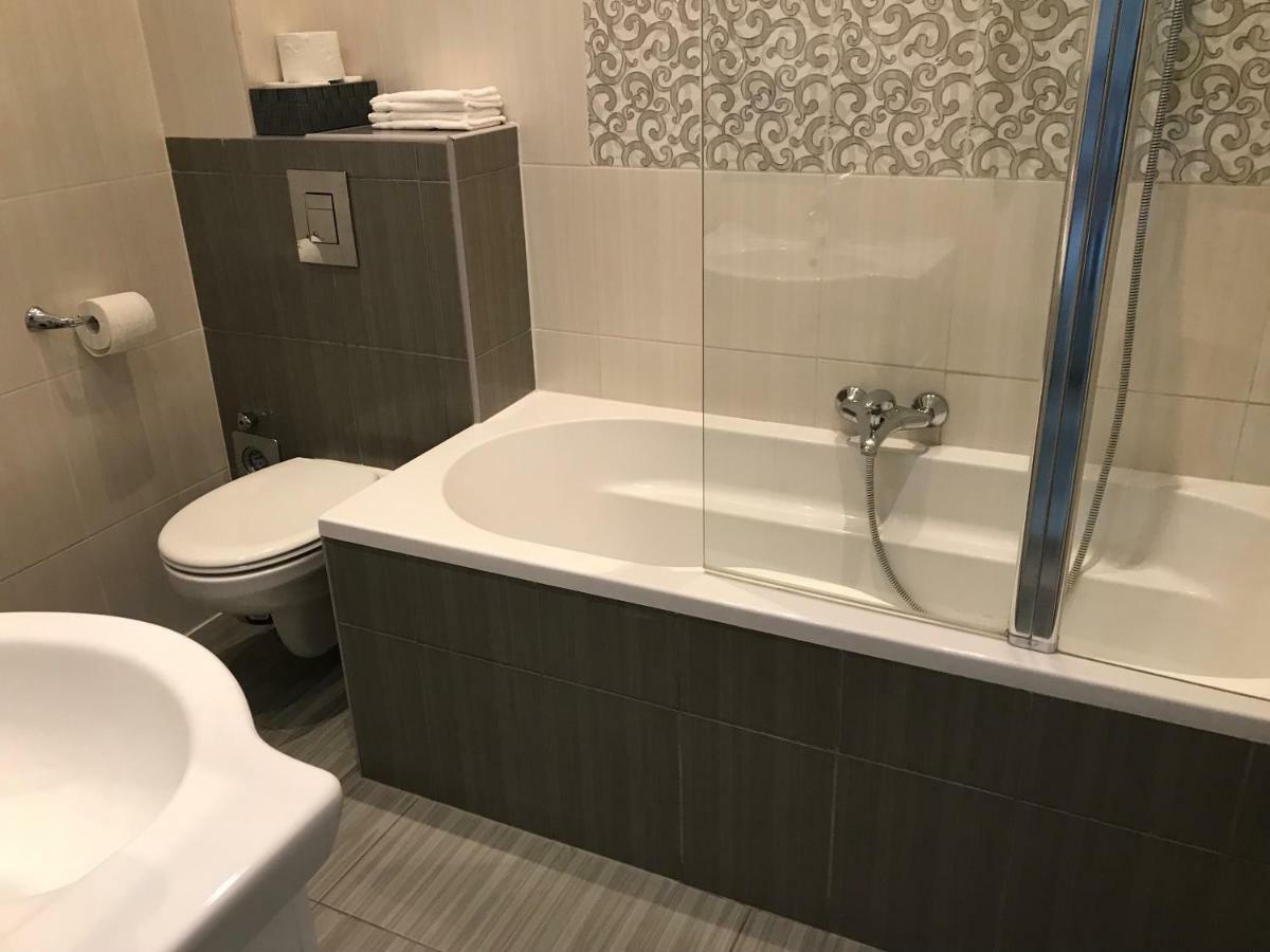 Budapest City Apartments For Groups מראה חיצוני תמונה